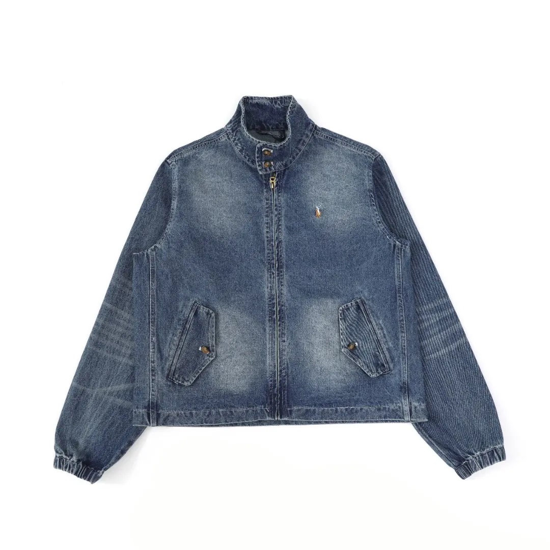 P350 #R18 Ralph Lauren's new women's top stand collar washed jacket. The classic washed fabric is really different from others. The new model is not as stiff as the old one. I think it is easier to wear. The most classic one is probably it. Japanese Tajima machines are used to ensure exquisite three-dimensional embroidery, which is what I said is different from what is on the market. Regarding the workmanship, the version is a loose version that can be worn by boys and girls!! The jacket may be worn for a longer time and will be traveling on October 1st for the Mid-Autumn Festival. Retro will never go out of style. Color: washed blue Size: S-XL S: Bust 110, length 59, sleeve length 62, shoulder width 43 M: Bust 114, length 61, sleeve length 64, shoulder width 45 L: Bust 118, length 63, sleeve length 66, shoulder width 47 XL: Bust 122, length 65, sleeve length 68, shoulder width 49